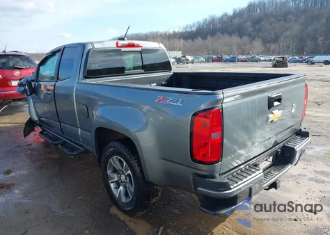 2020 Chevrolet Colorado 4Wd Long Box Z71 z USA, uszkodzony, nr VIN 1GCHTDEN7L1139028